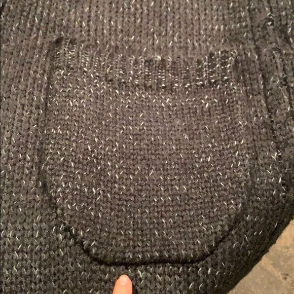 Large Pocket Scarf!!! - Picture 4 of 4